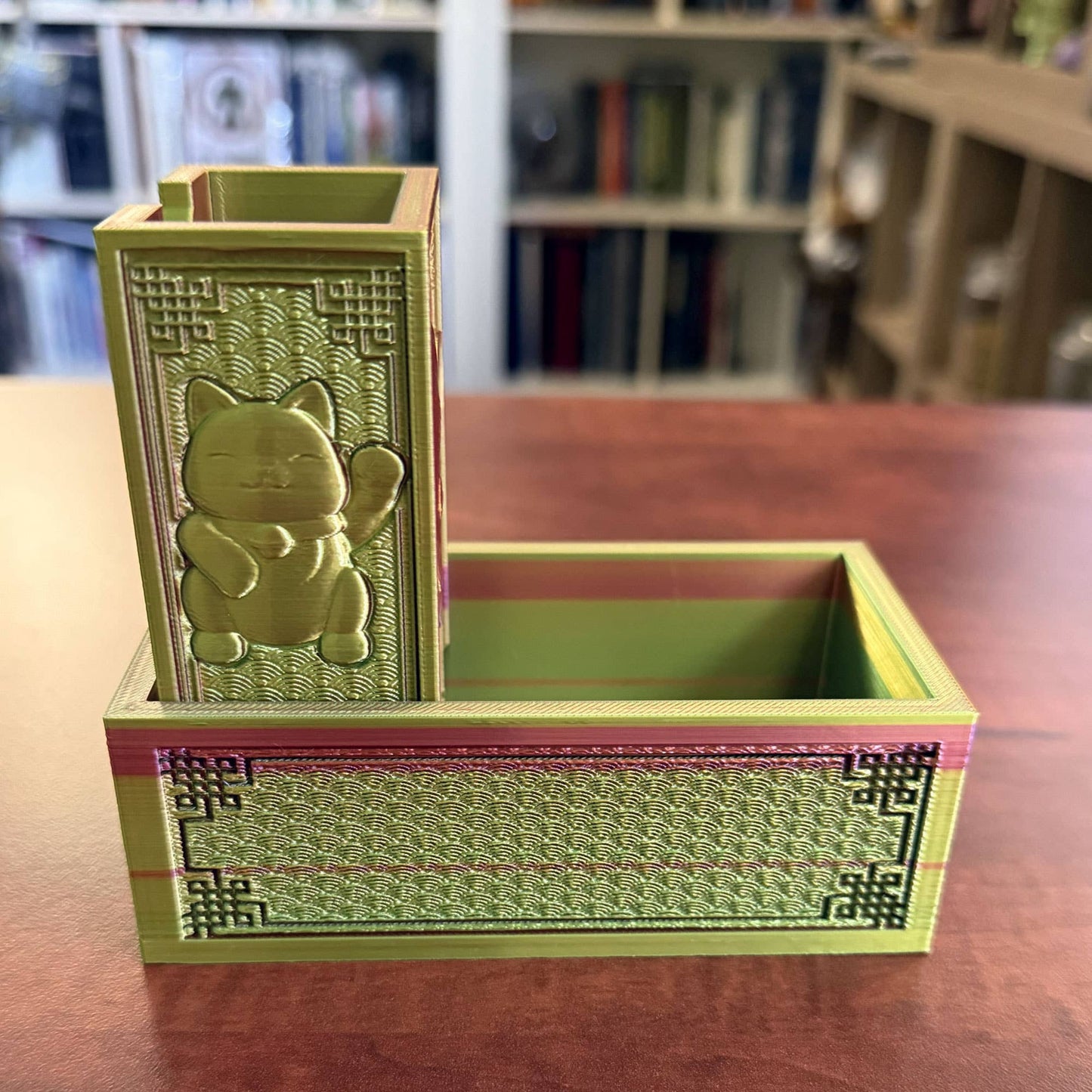 Folding Lucky Kitty Tower & Storage | TTRPG, D&D, TCG, CoC