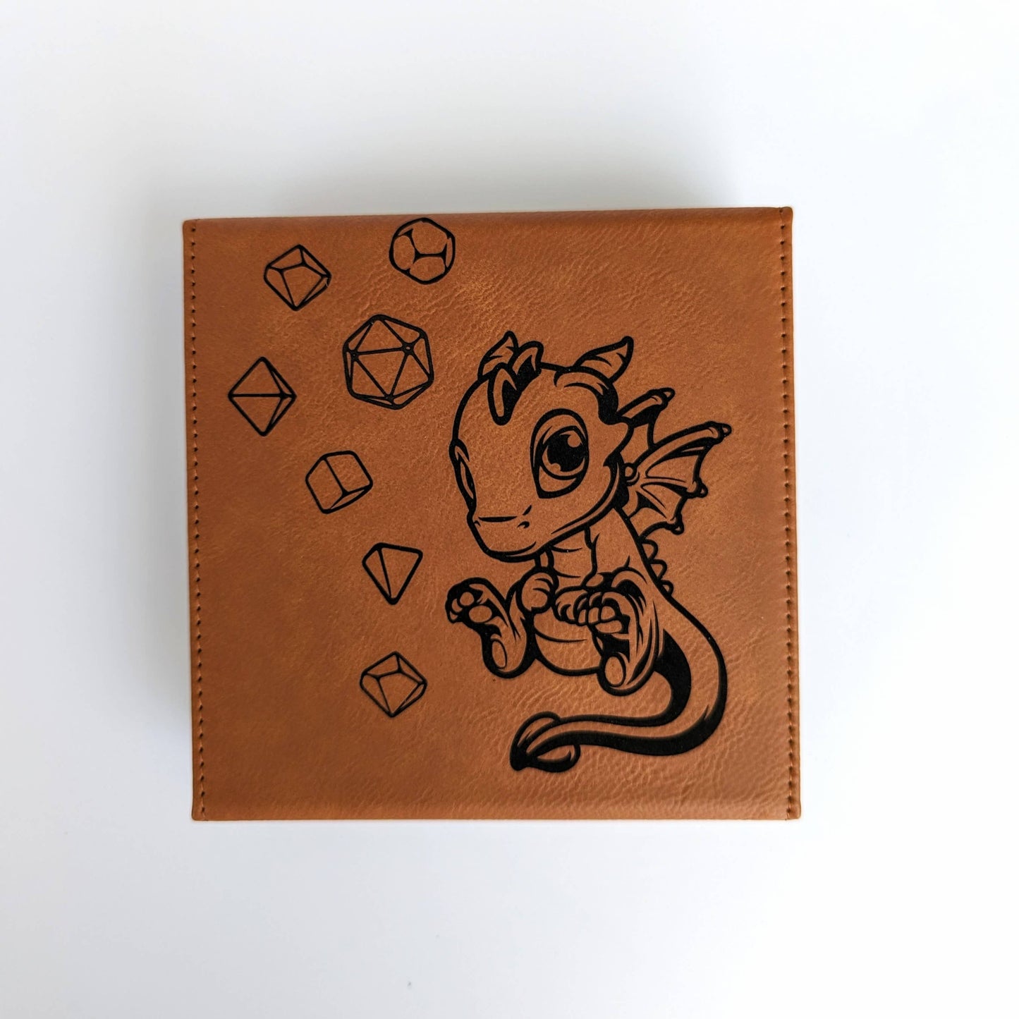 Adoragon - D&D - Vegan Leather Dice Box: Chestnut